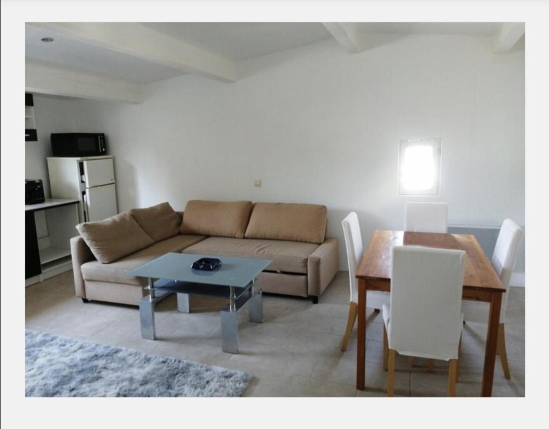 Appart Hotel Avec Jardin Cuers Bagian luar foto